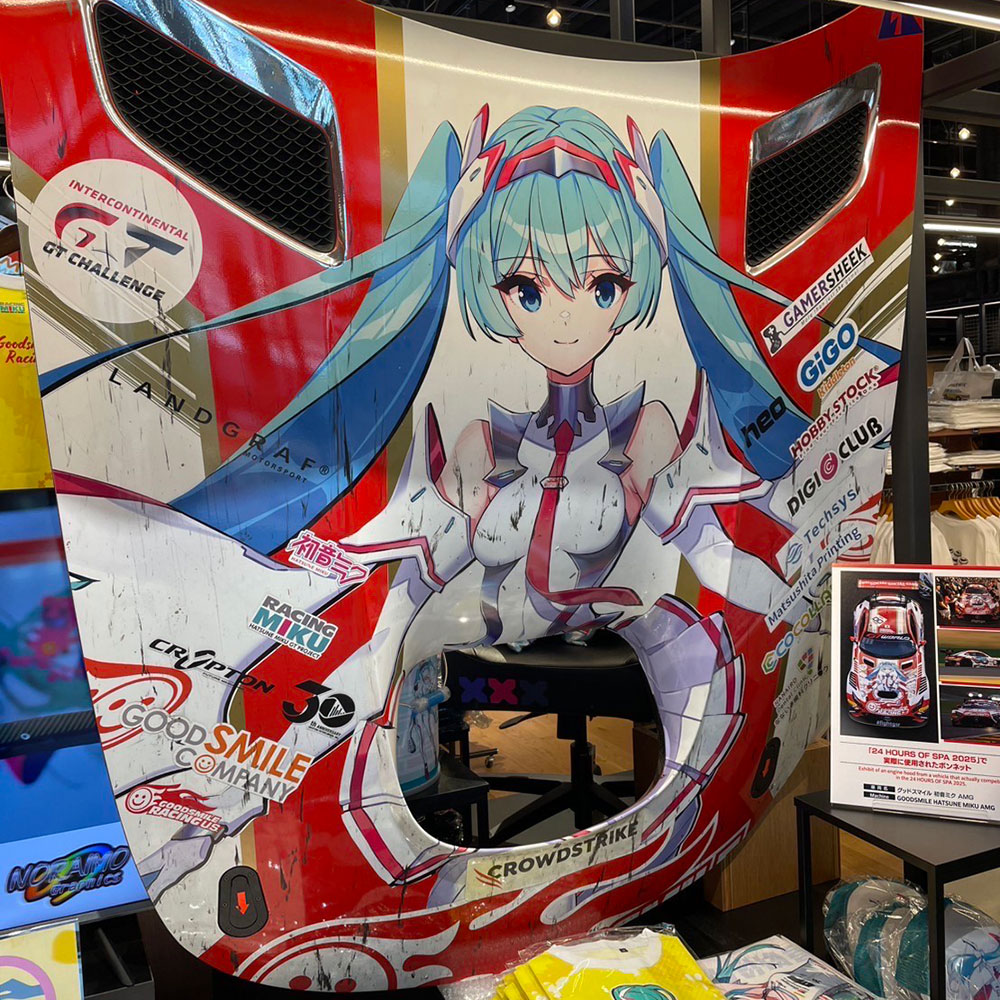 グッドスマイルレーシング_店舗イメージ03